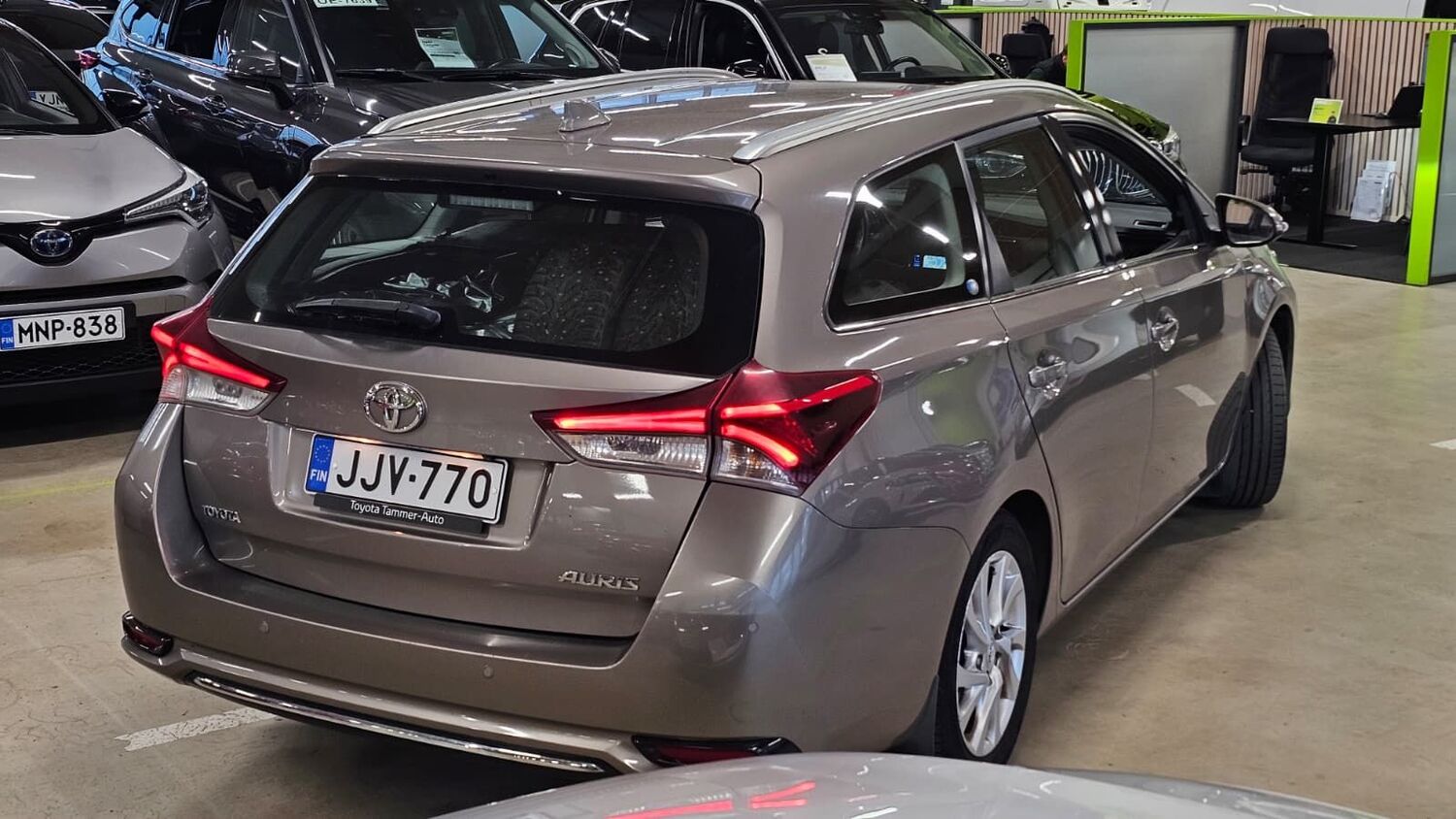 Toyota Auris vaihtoauto