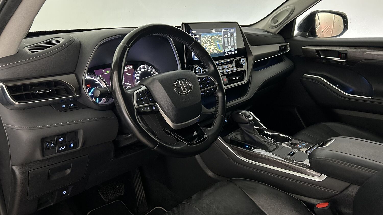 Toyota Land Cruiser vaihtoauto