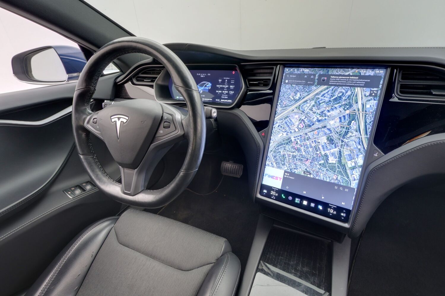 Tesla Model S vaihtoauto
