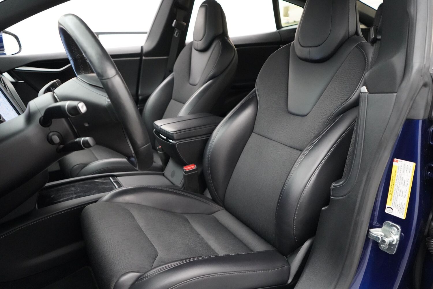 Tesla Model S vaihtoauto
