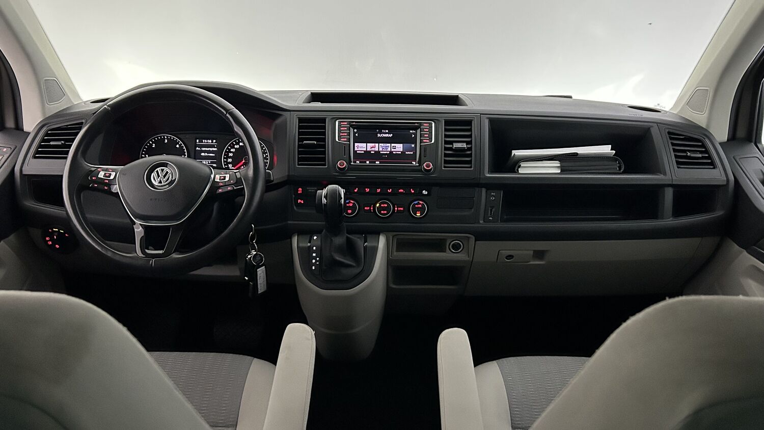 Volkswagen Caravelle vaihtoauto