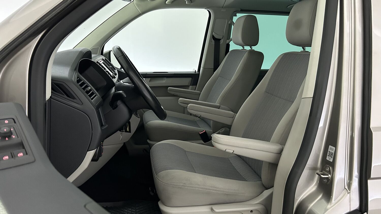 Volkswagen Caravelle vaihtoauto