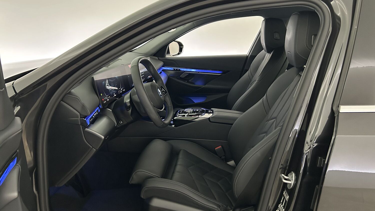 BMW i5 vaihtoauto
