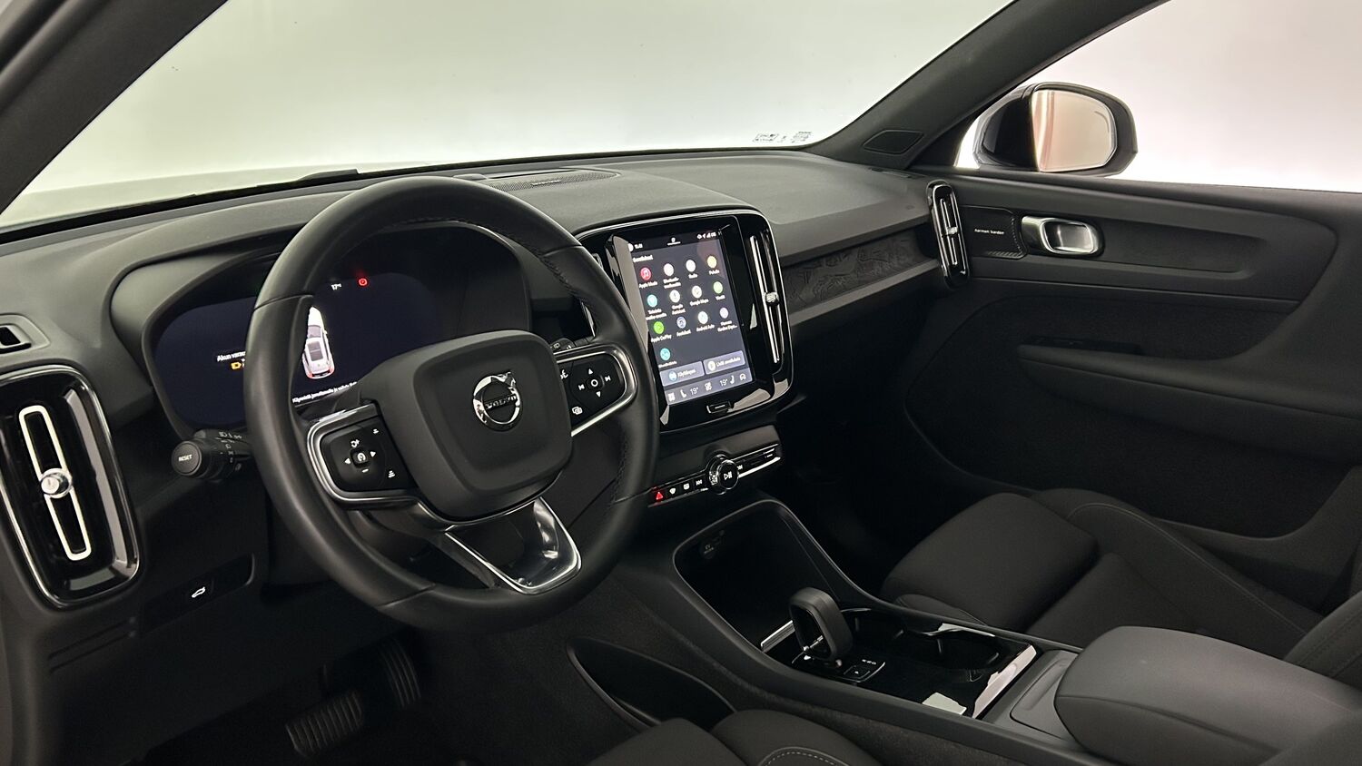Volvo XC40 vaihtoauto