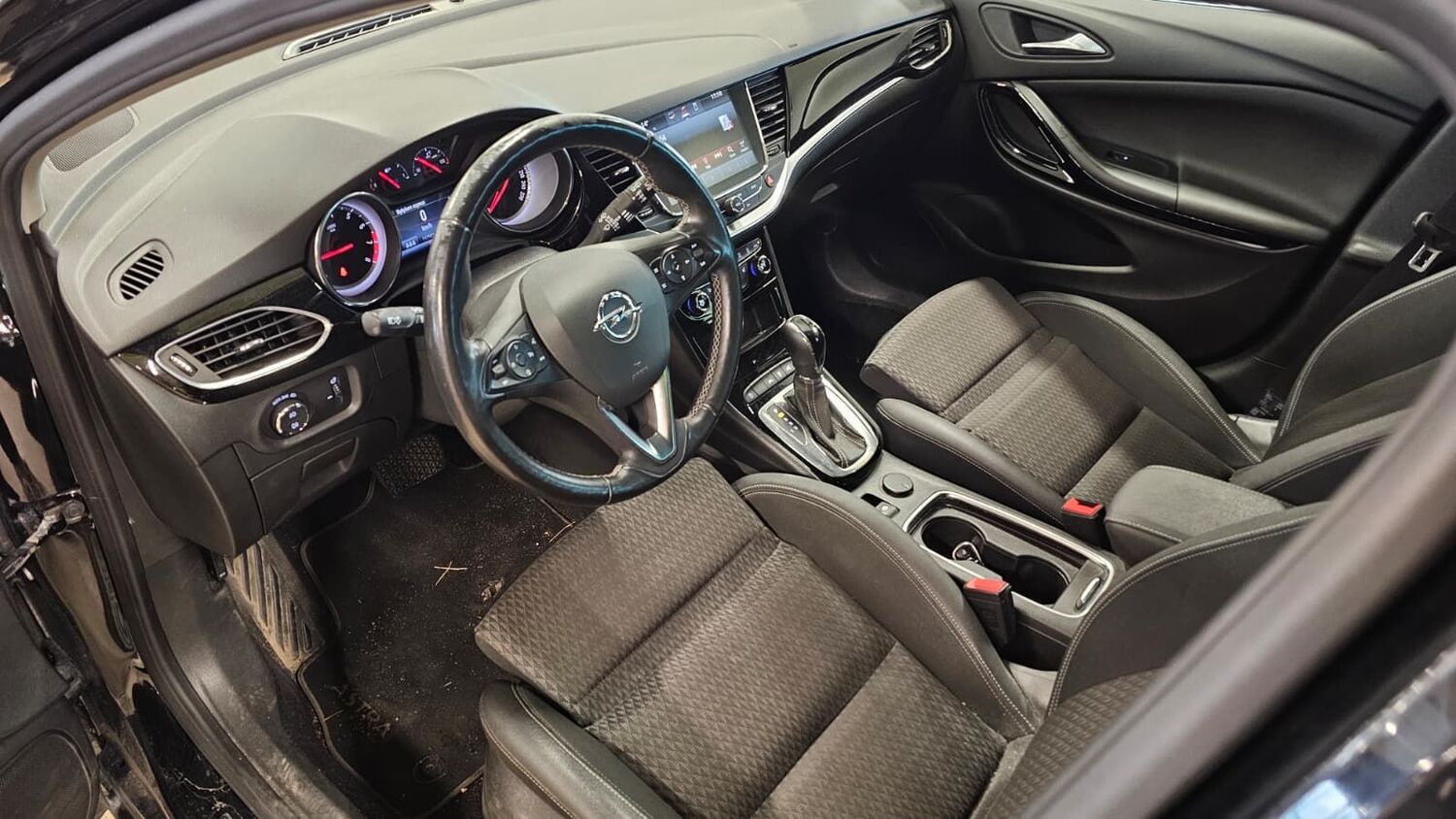 Opel Astra vaihtoauto