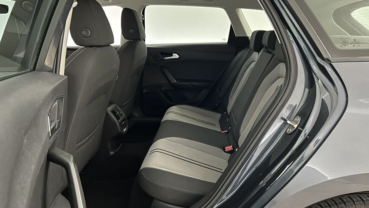 SEAT Leon Sportstourer vaihtoauto
