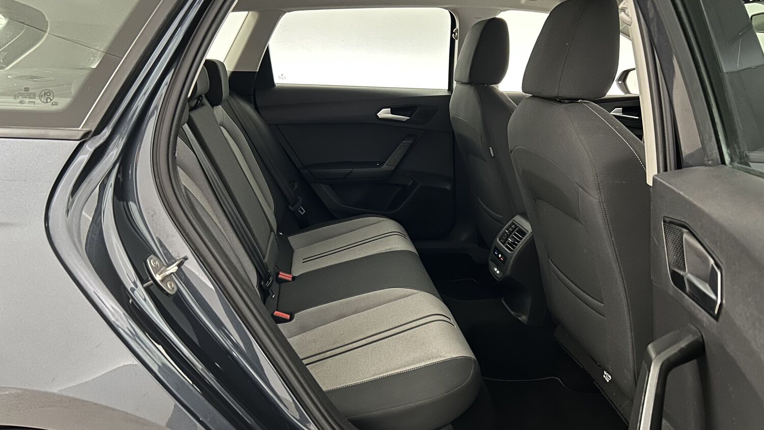 SEAT Leon Sportstourer vaihtoauto