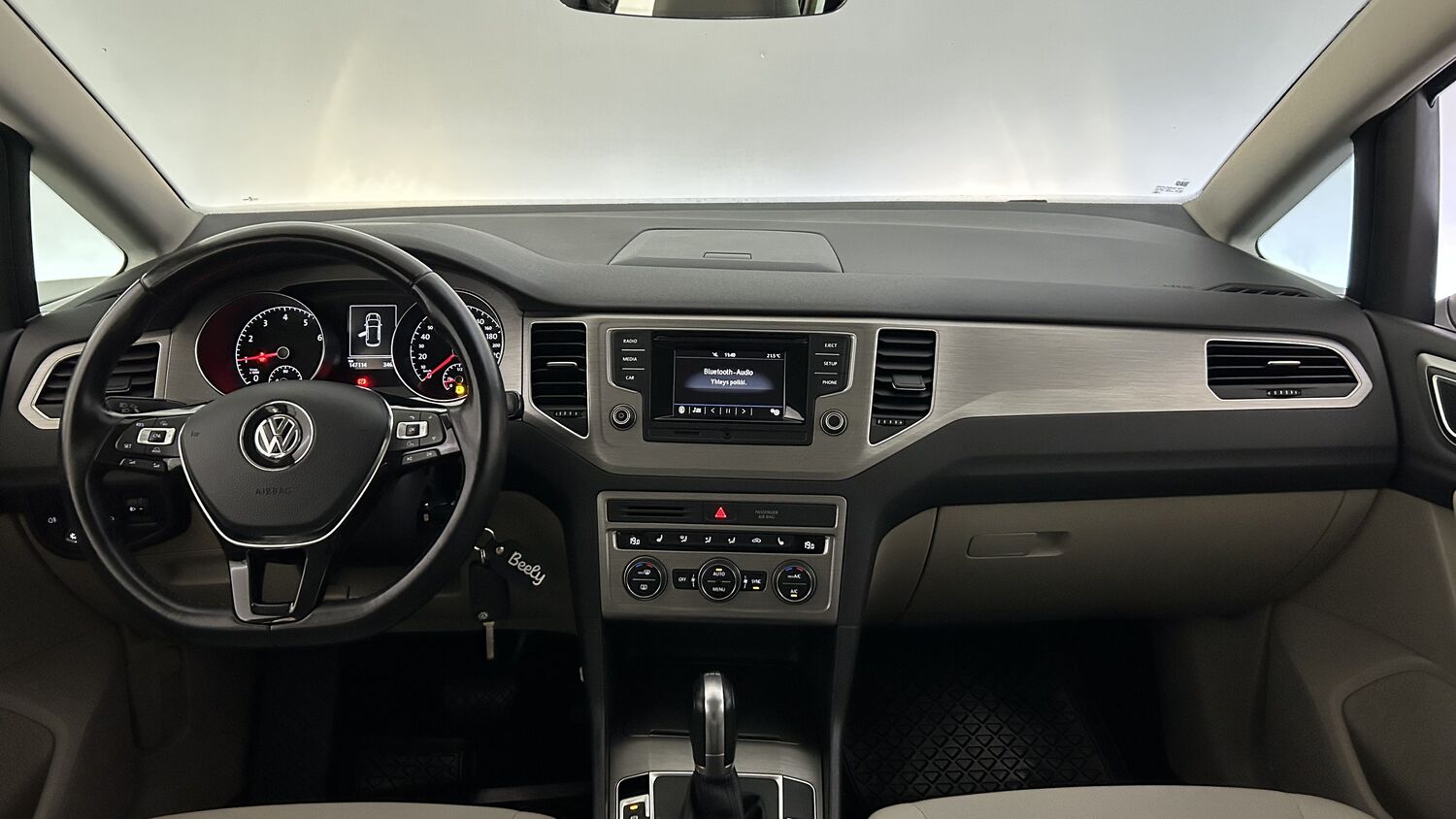 Volkswagen Golf Sportsvan vaihtoauto