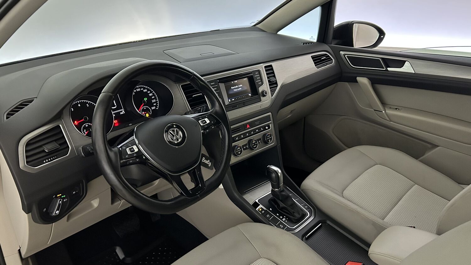 Volkswagen Golf Sportsvan vaihtoauto