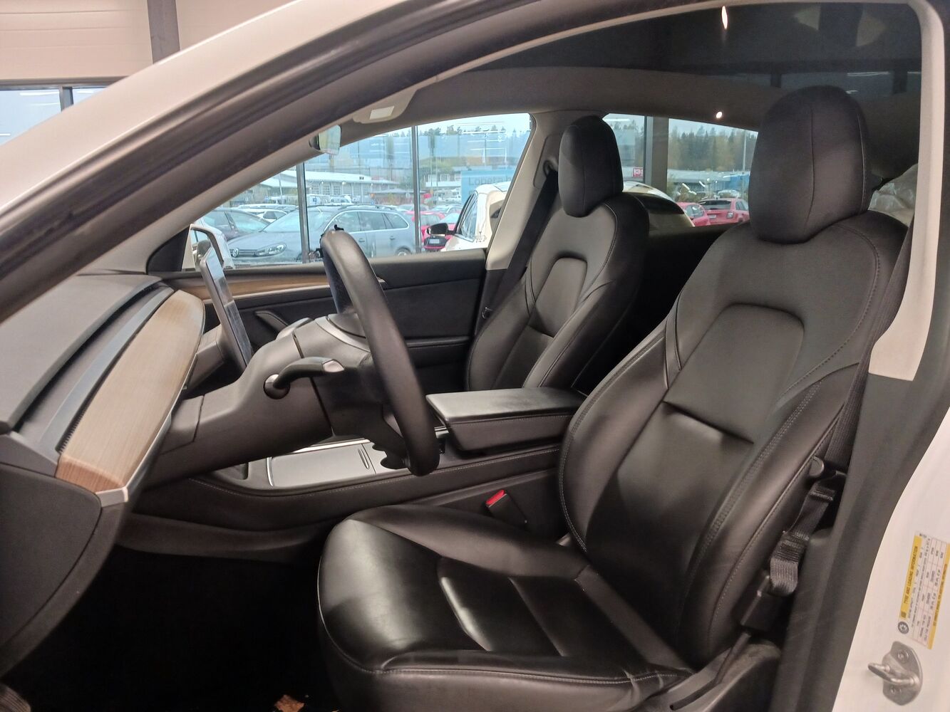 Tesla Model Y vaihtoauto