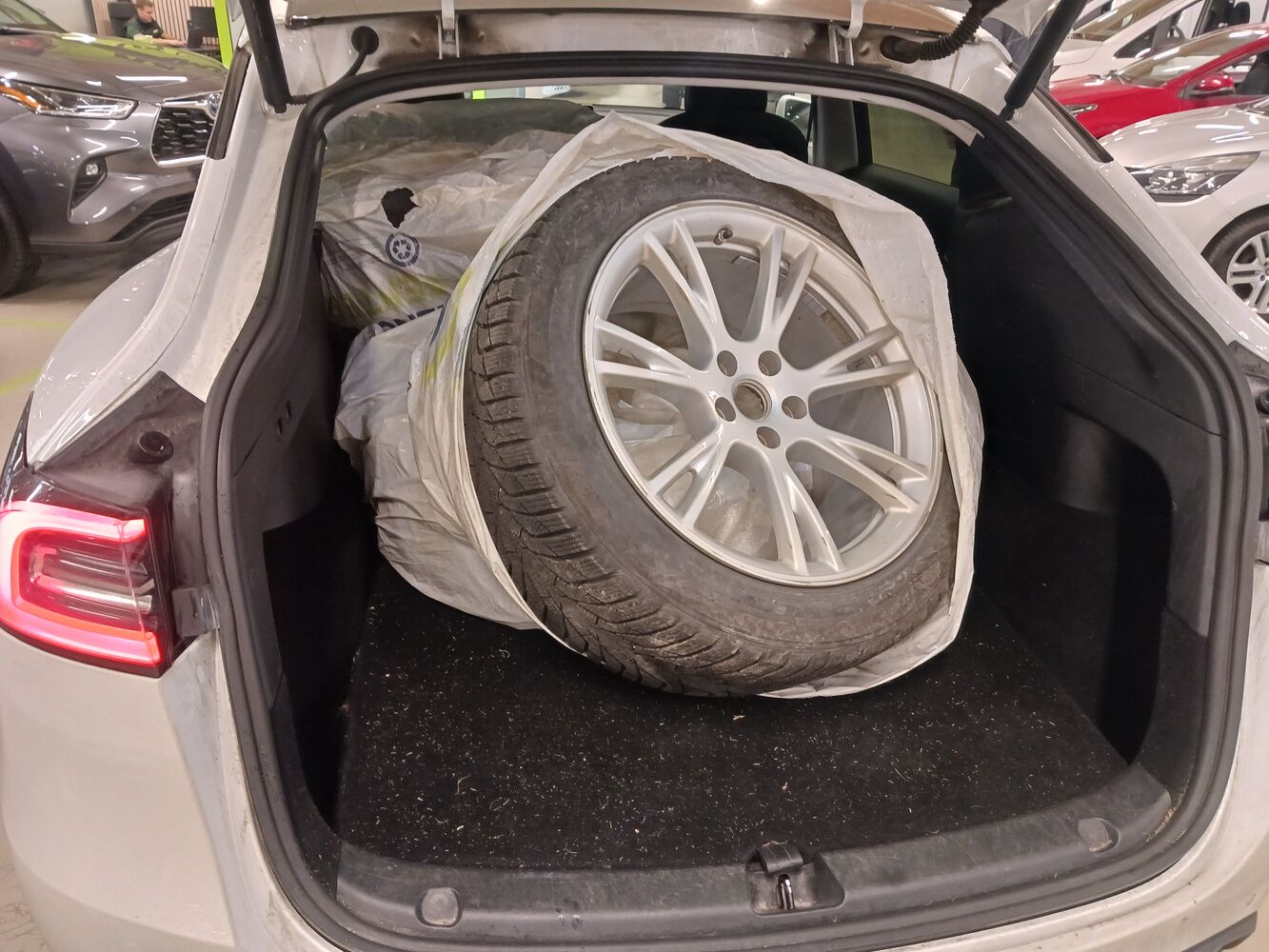 Tesla Model Y vaihtoauto