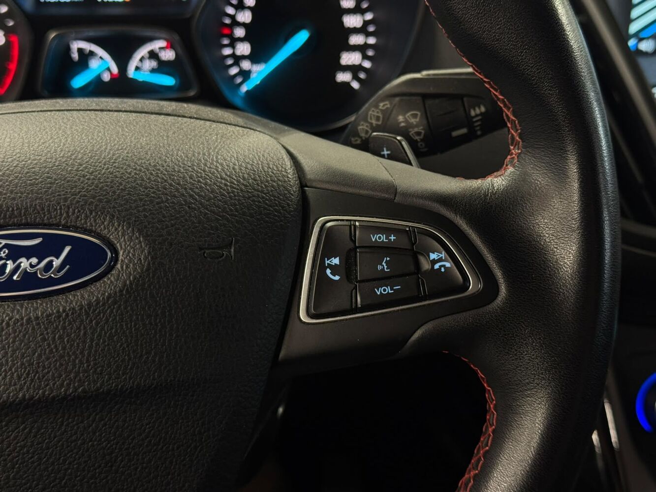 Ford Kuga vaihtoauto