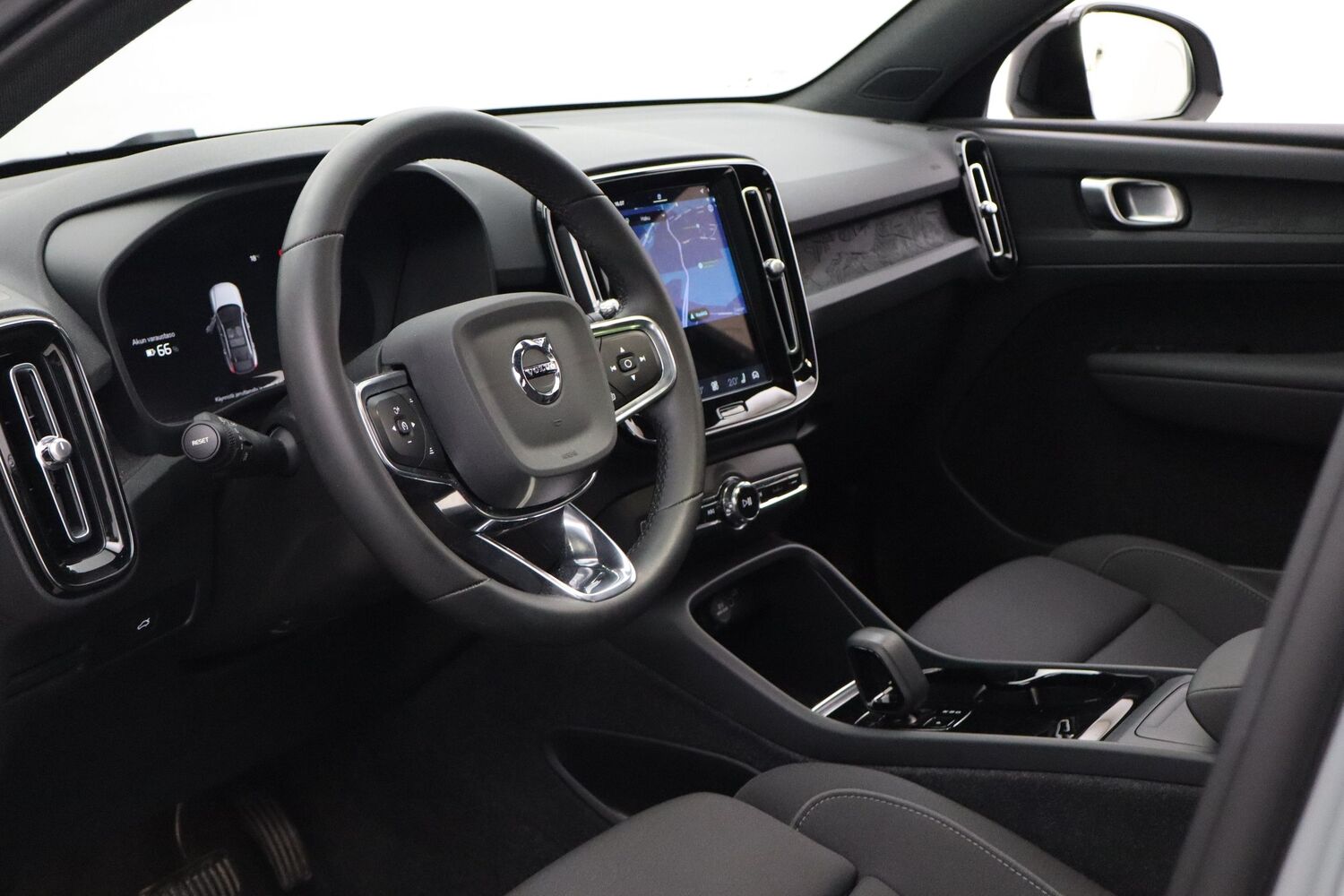 Volvo C40 vaihtoauto