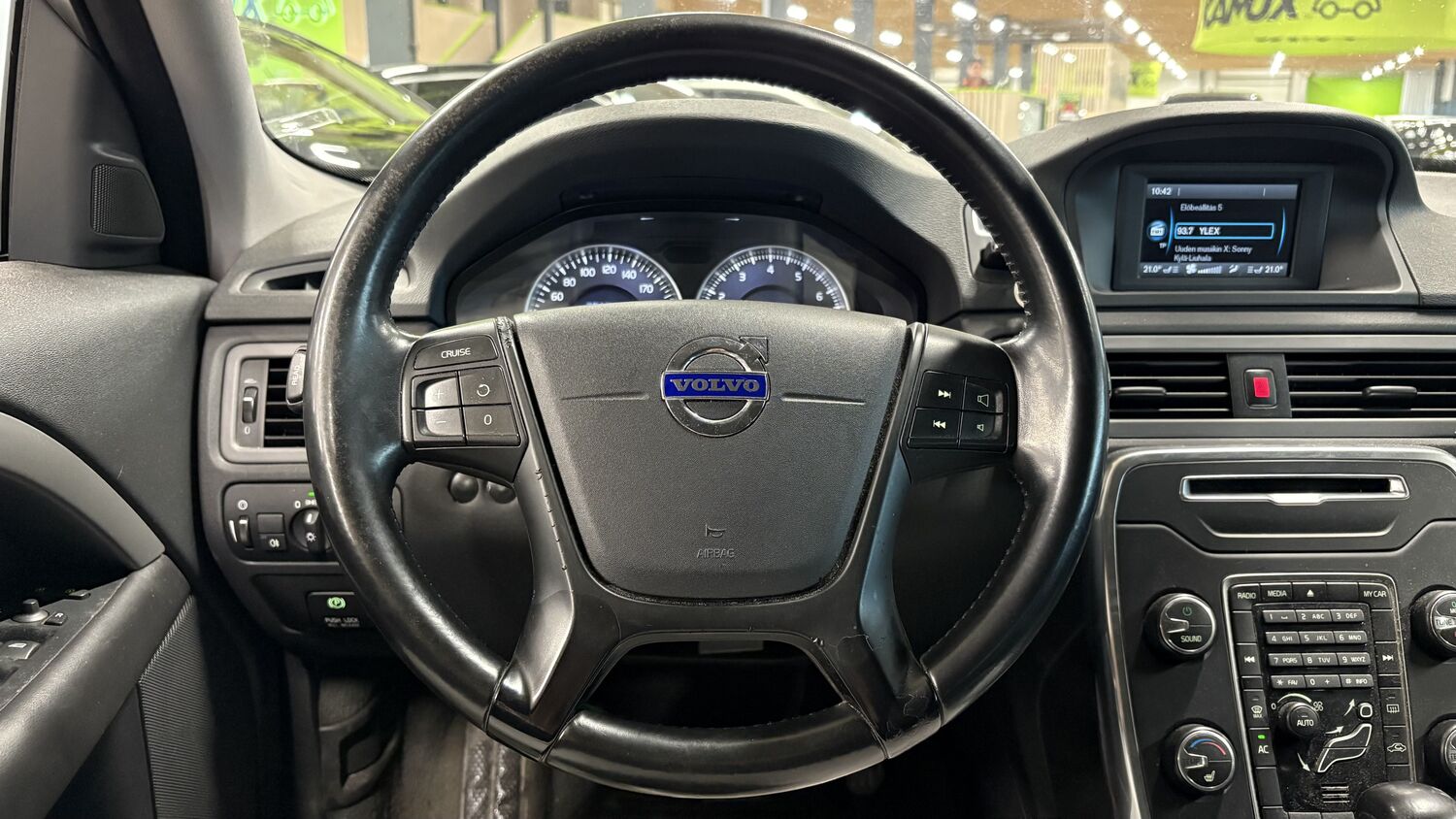 Volvo V70 vaihtoauto
