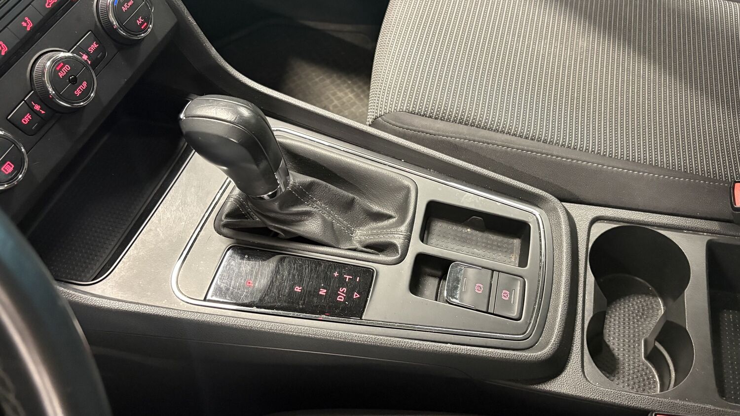 SEAT Leon ST vaihtoauto