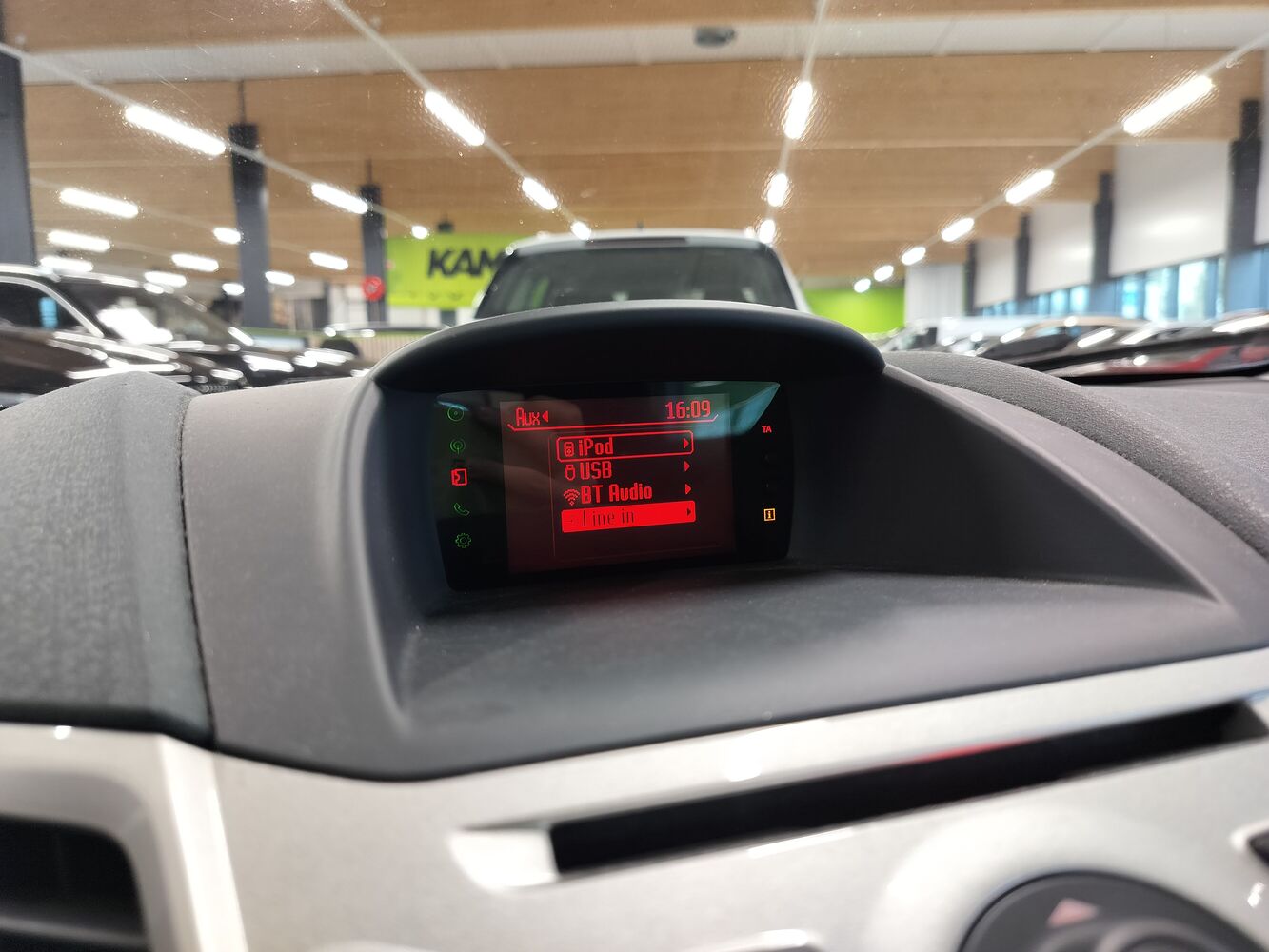 Ford Fiesta vaihtoauto