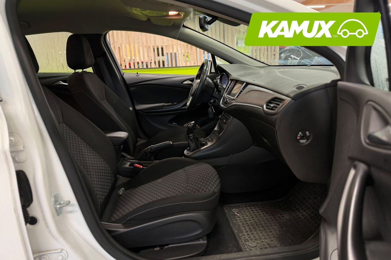 Opel Astra vaihtoauto
