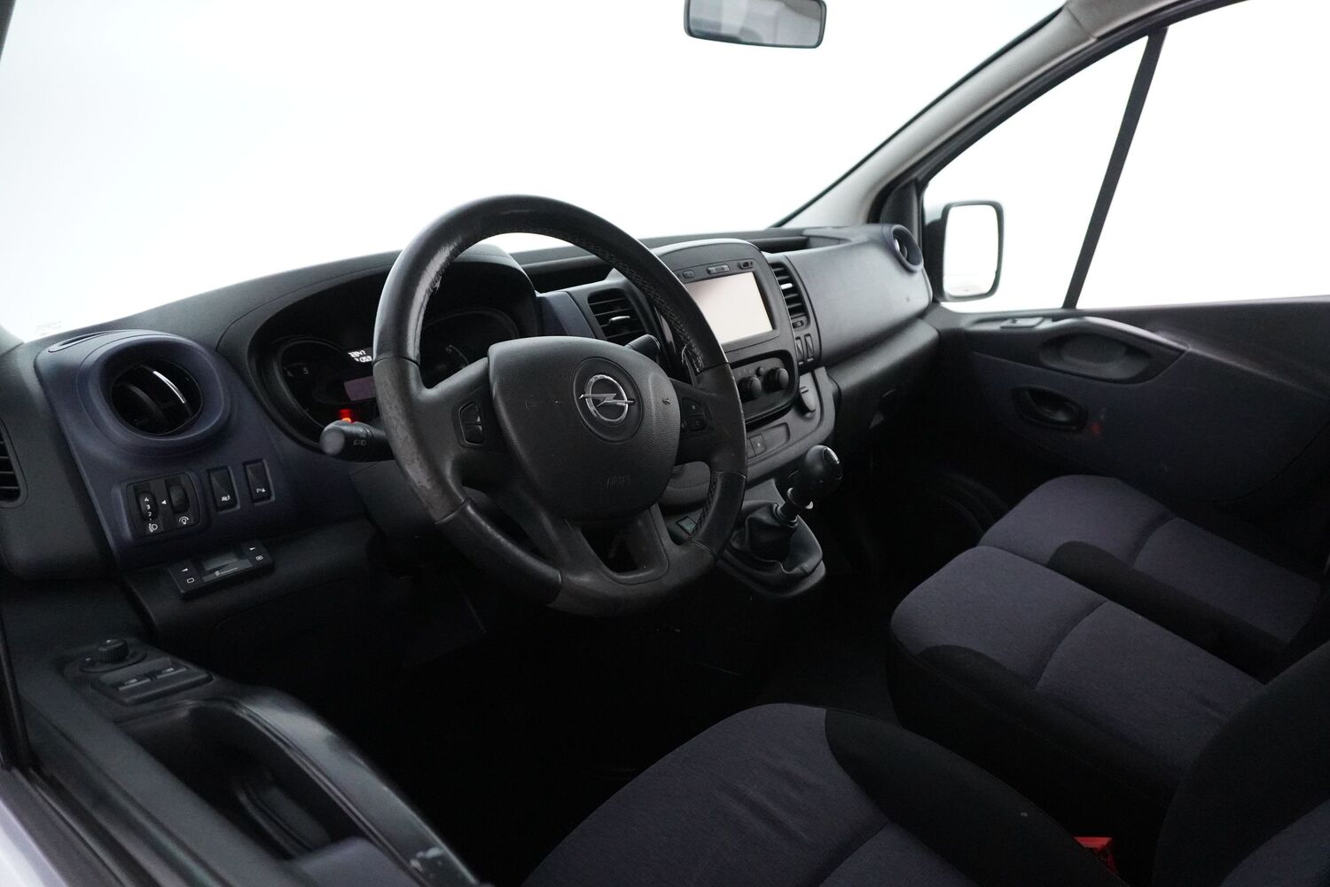 Opel Vivaro vaihtoauto