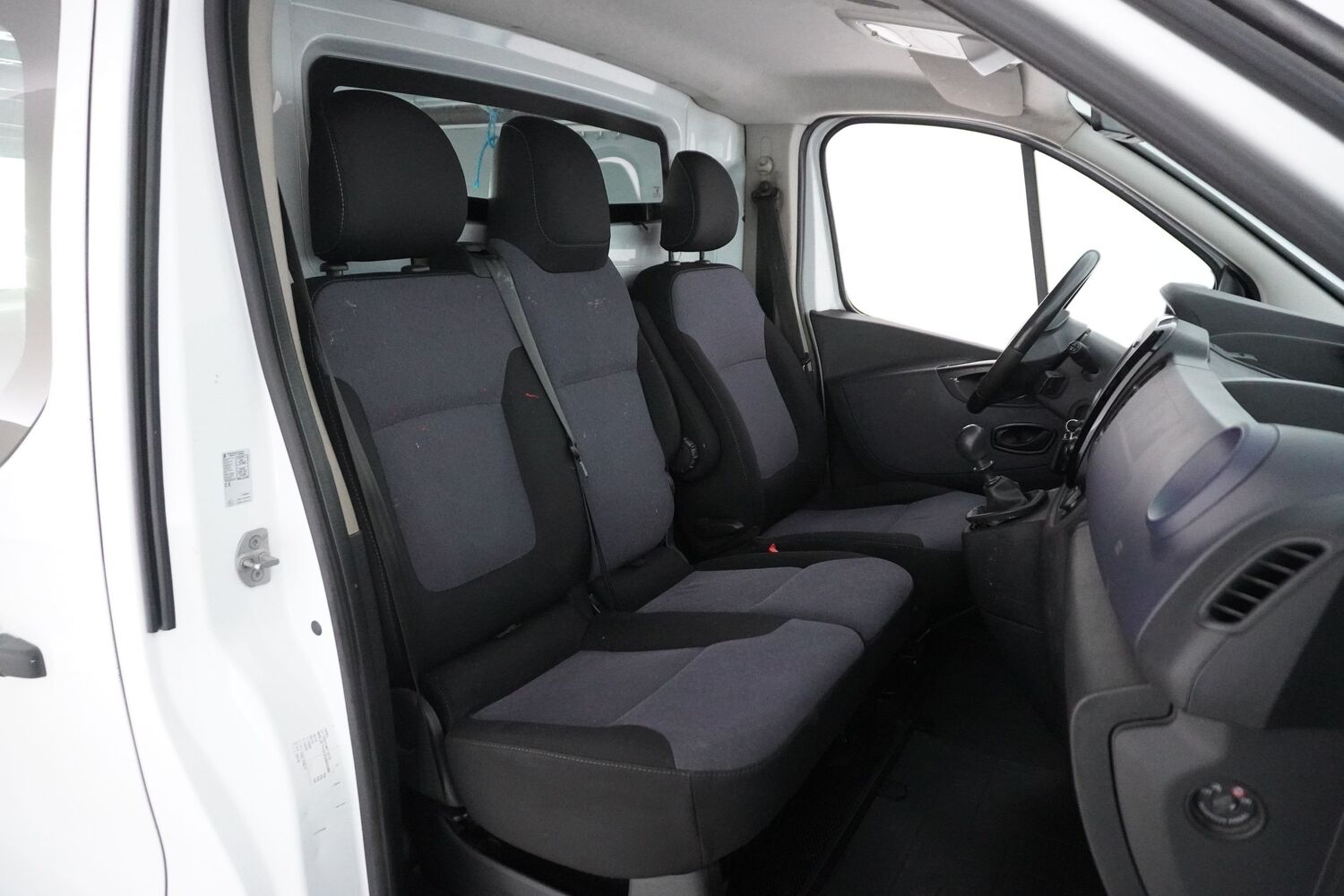 Opel Vivaro vaihtoauto