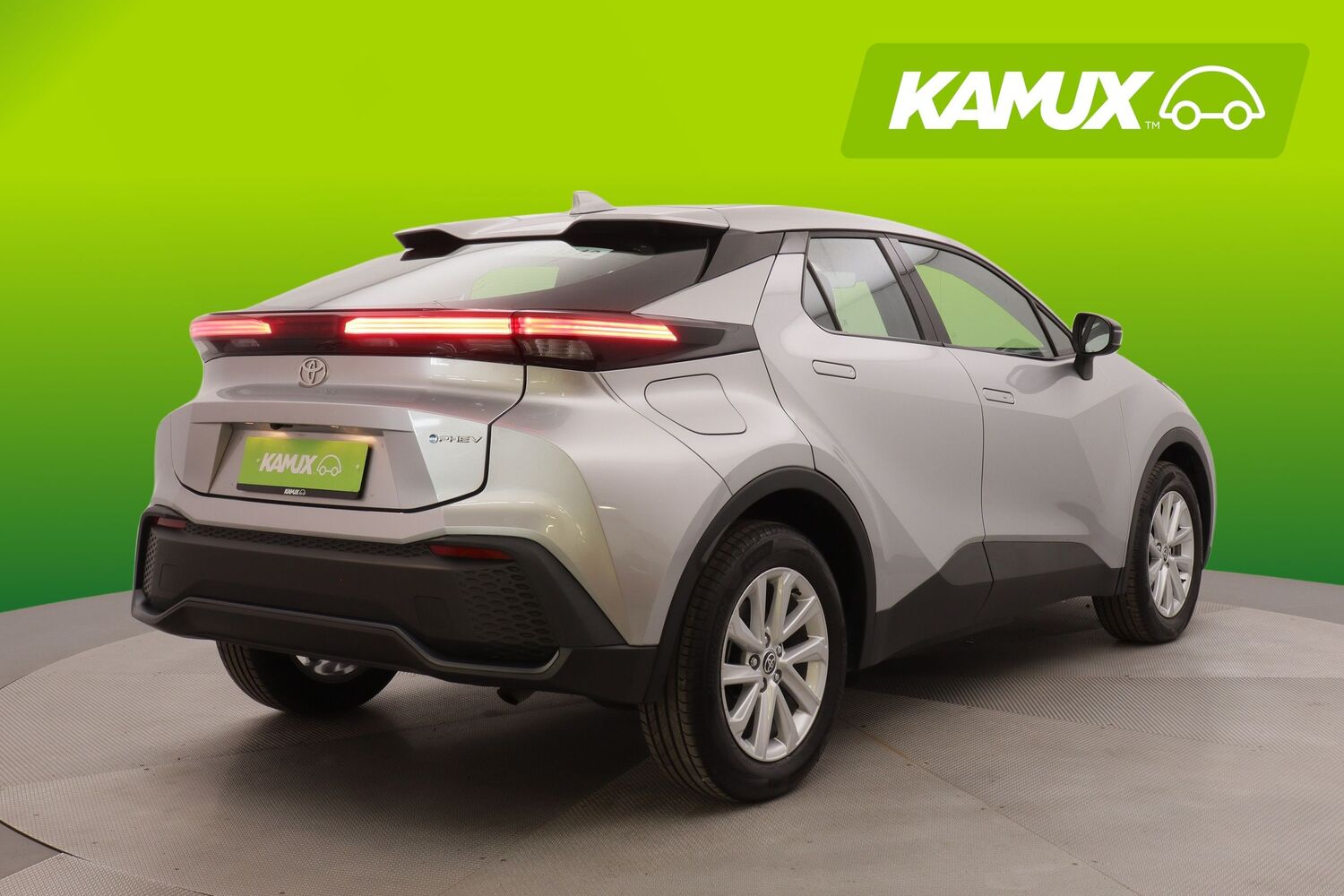 Toyota C-HR vaihtoauto