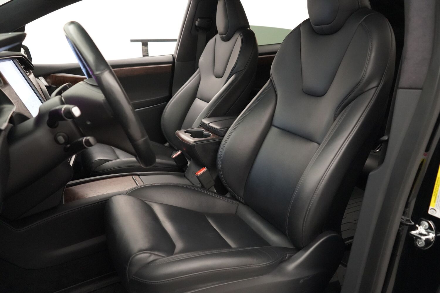 Tesla Model X vaihtoauto