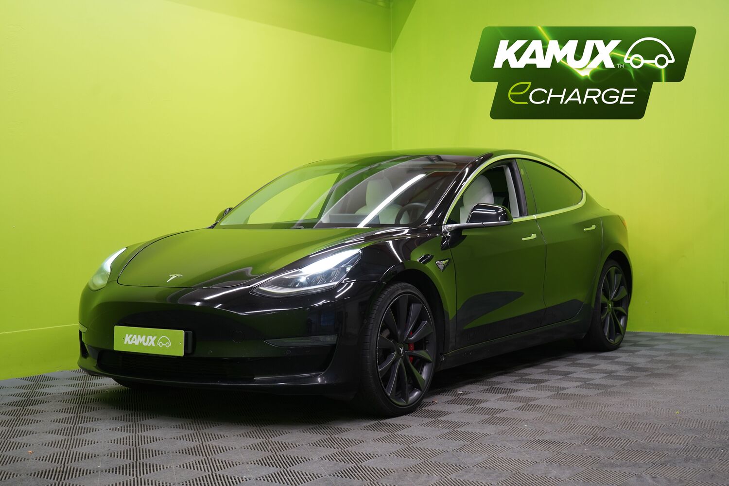 Tesla Model 3 vaihtoauto