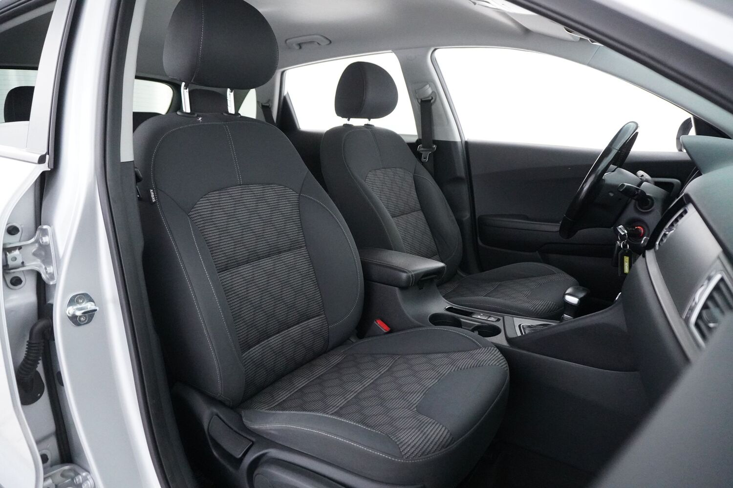 Kia Niro vaihtoauto