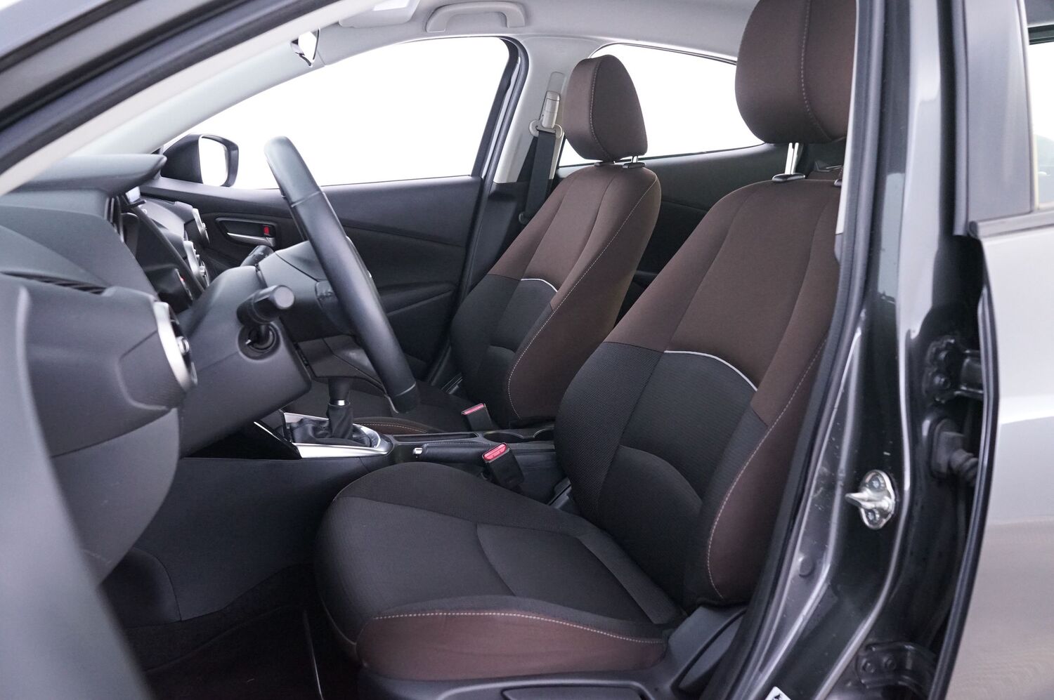 Mazda 2 vaihtoauto