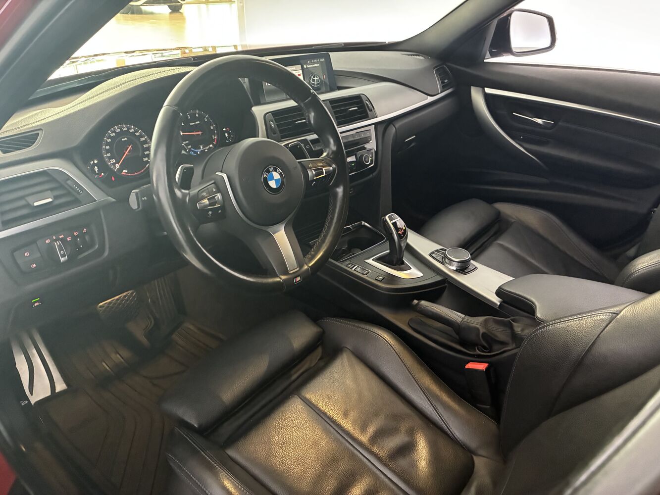 BMW 320 vaihtoauto
