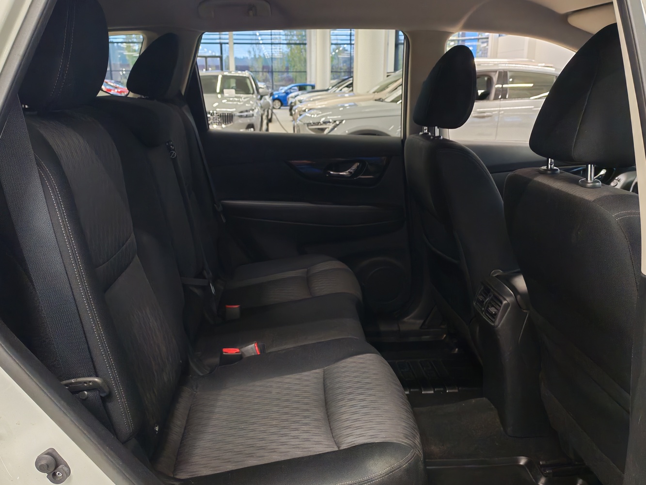 Nissan X-Trail vaihtoauto