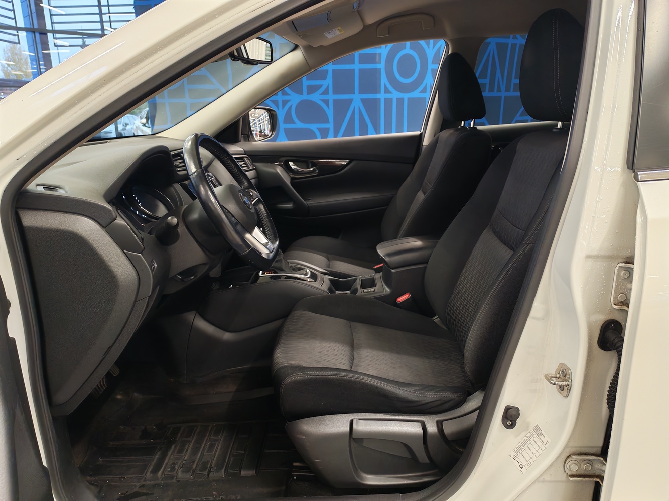 Nissan X-Trail vaihtoauto