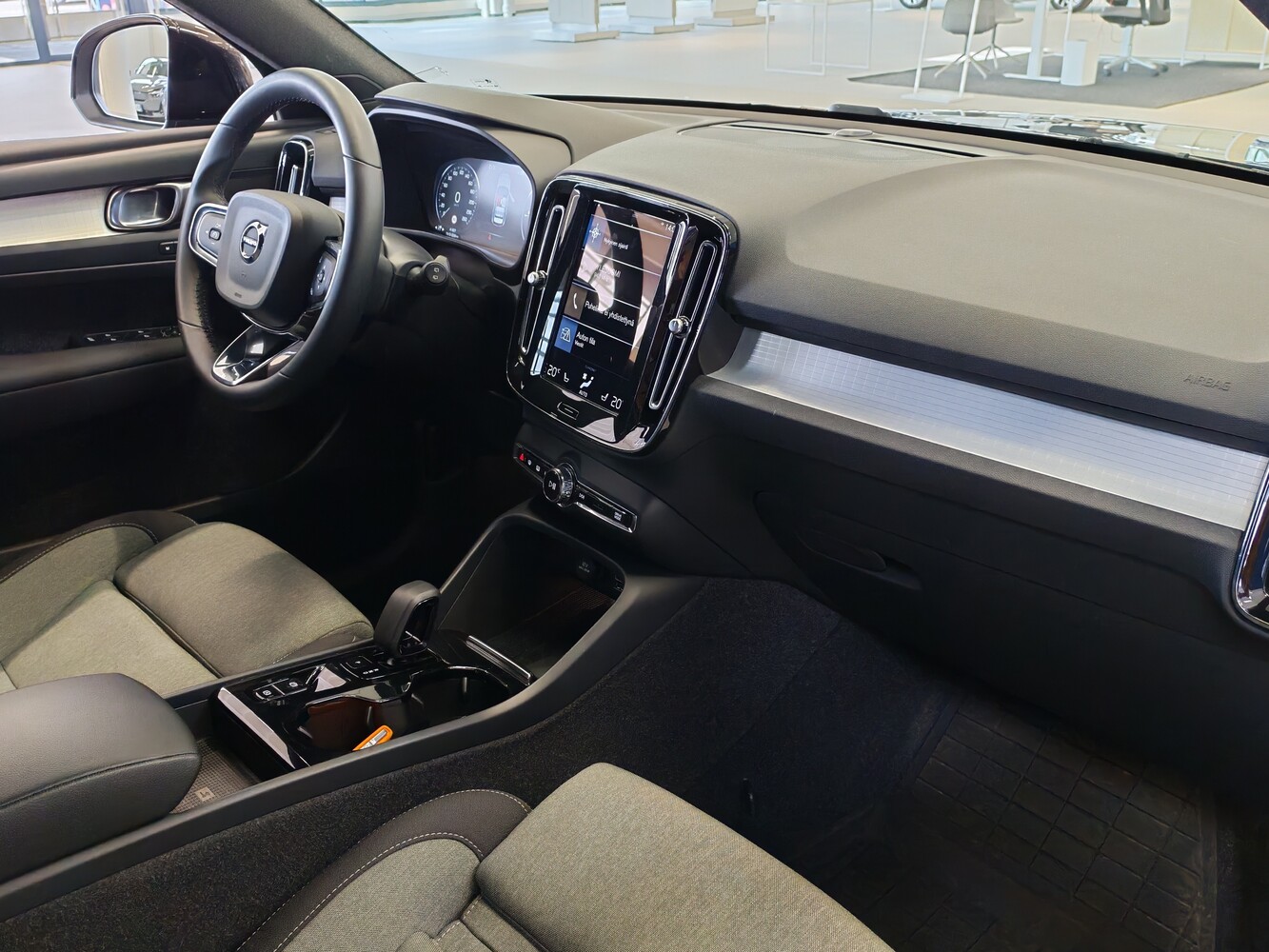 Volvo XC40 vaihtoauto