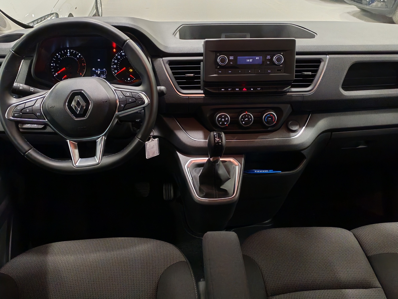 Renault Trafic Combi vaihtoauto