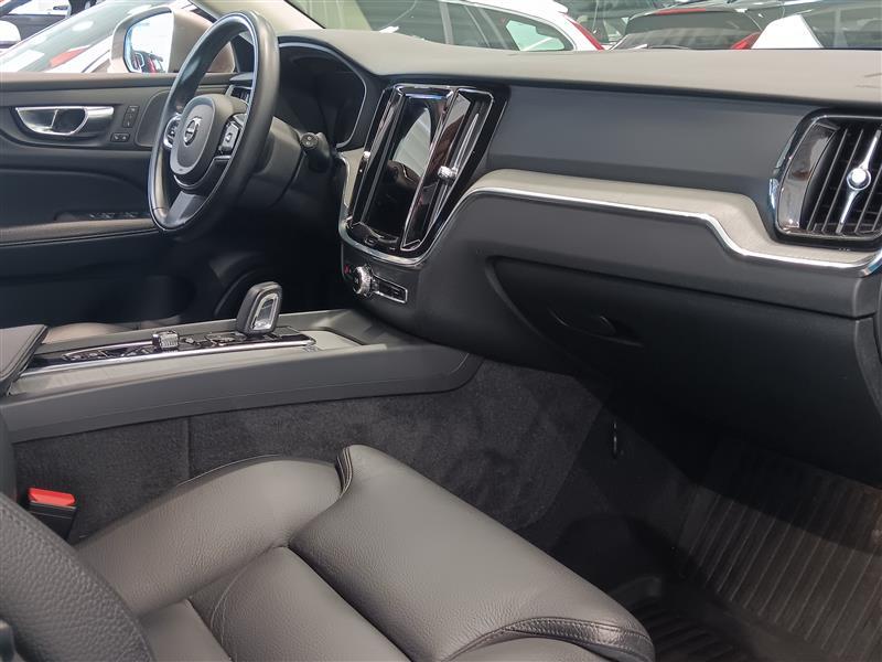 Volvo V60 Cross Country vaihtoauto