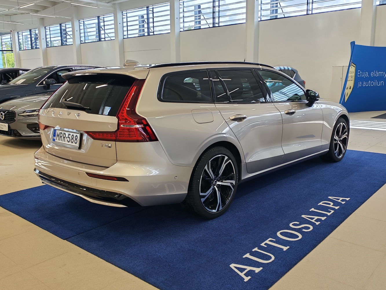 Volvo V60 vaihtoauto