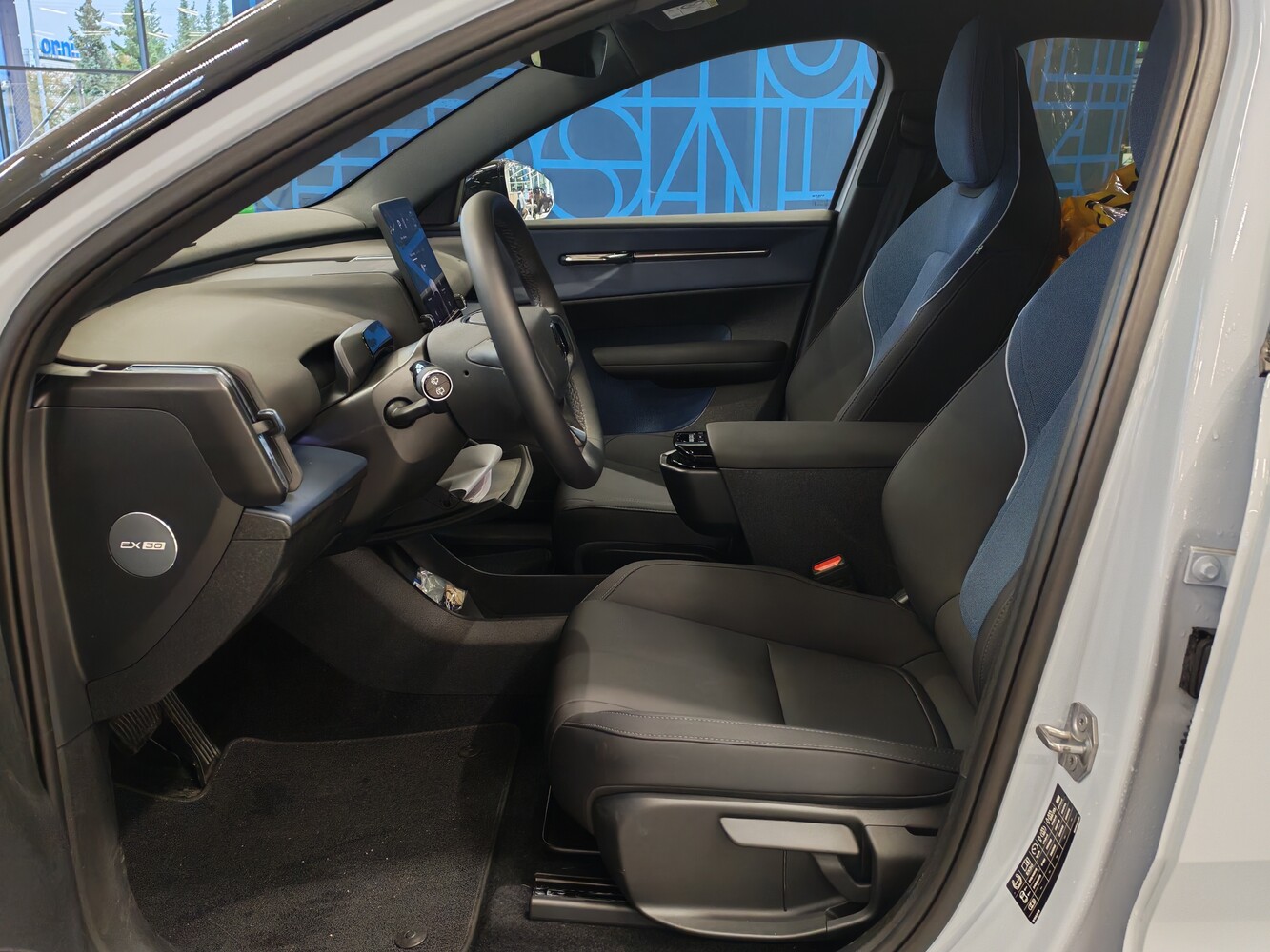 Volvo EX30 vaihtoauto