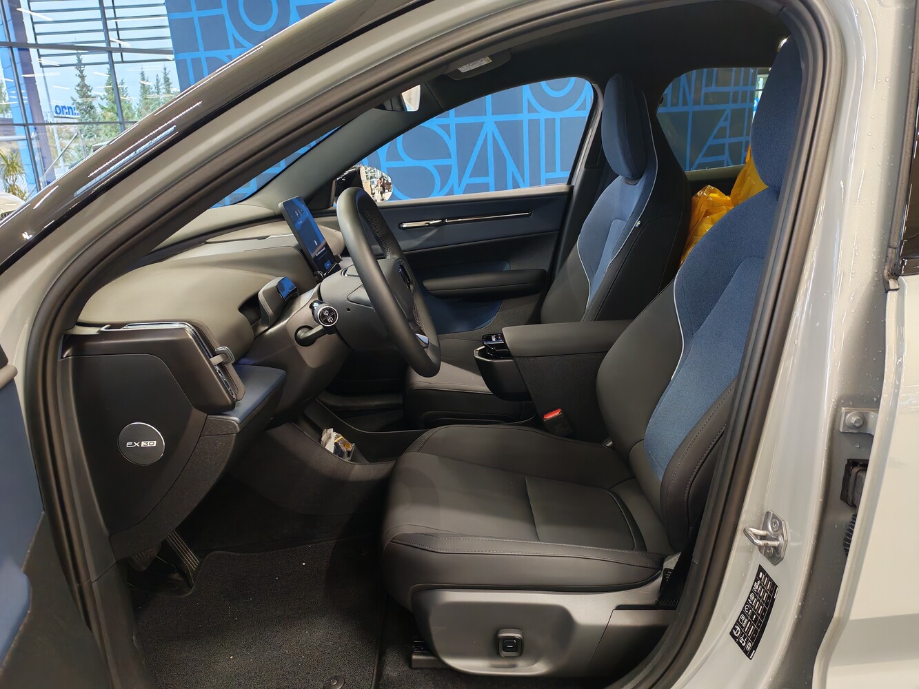 Volvo EX30 vaihtoauto