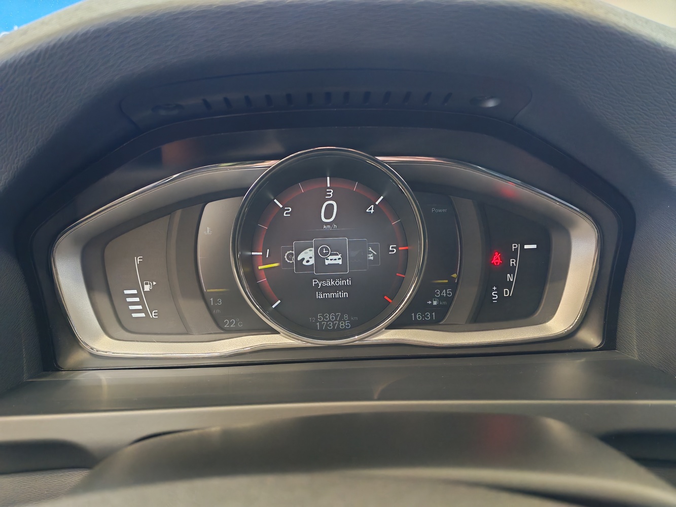Volvo V60 Cross Country vaihtoauto