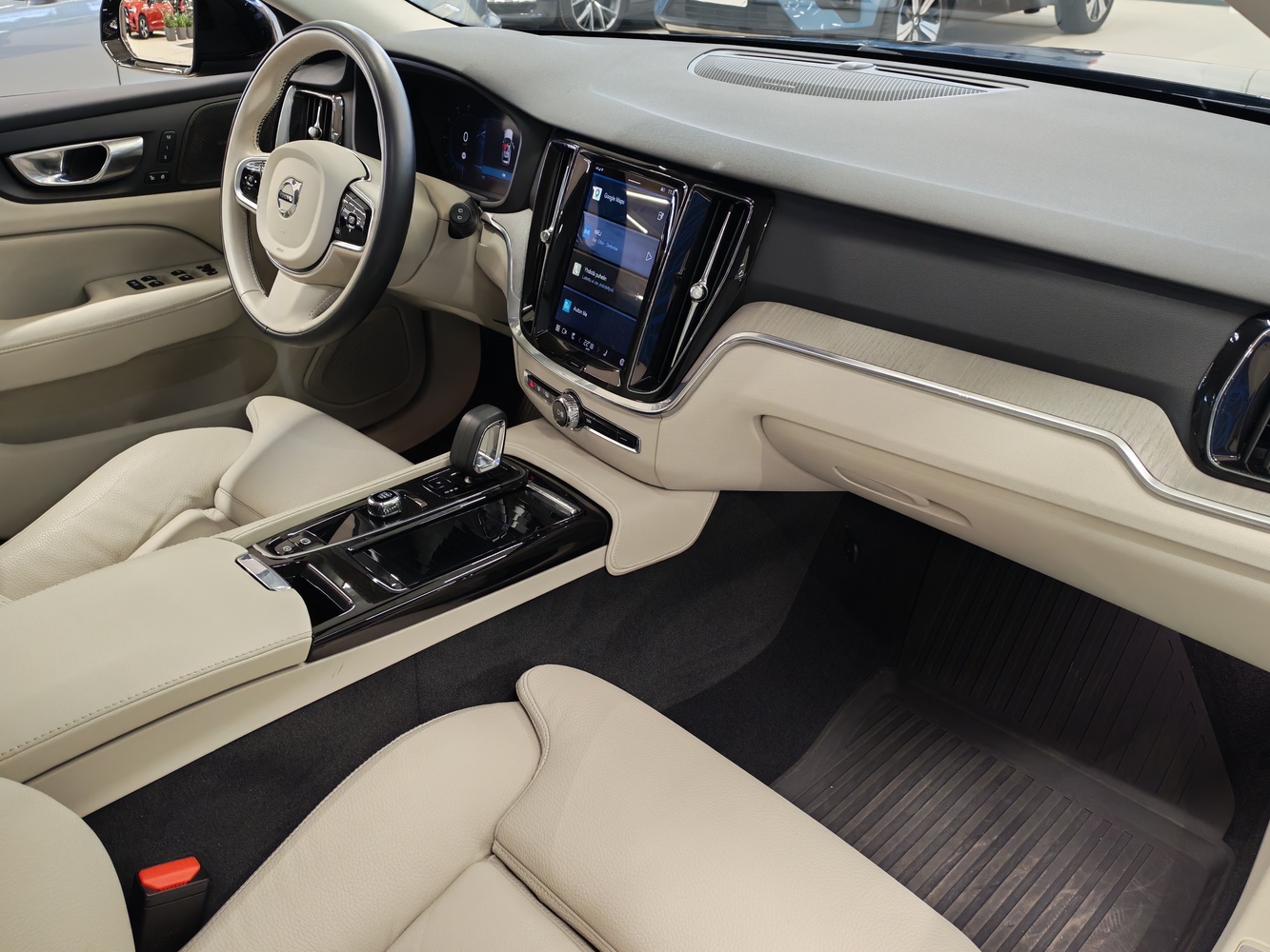 Volvo V60 vaihtoauto