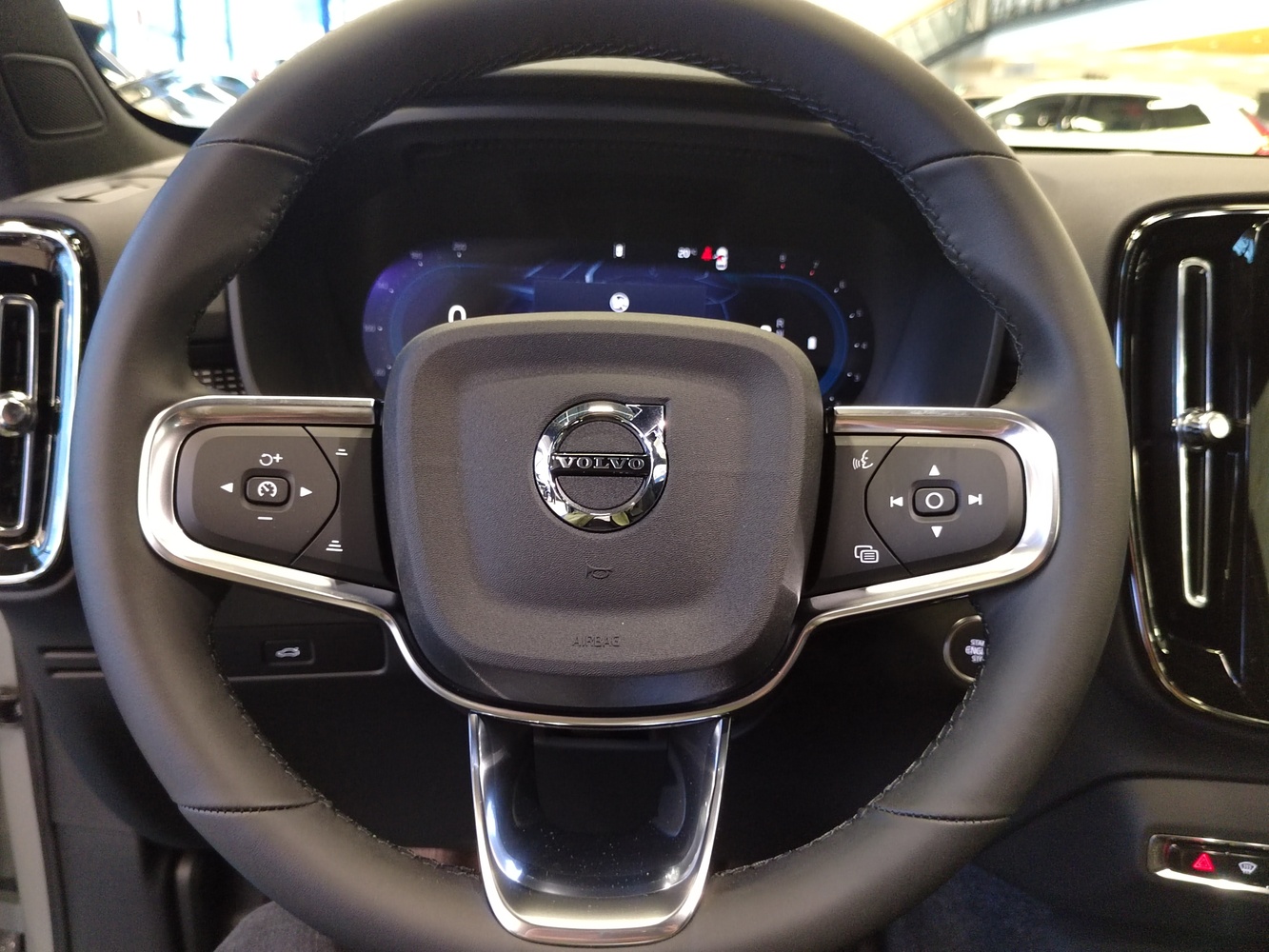 Volvo XC40 vaihtoauto