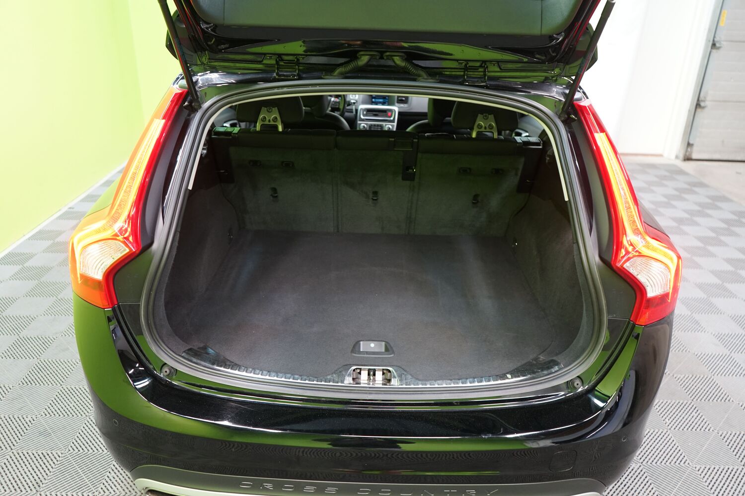 Volvo V60 Cross Country vaihtoauto