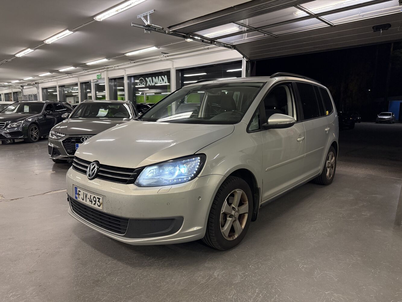 Volkswagen Touran vaihtoauto