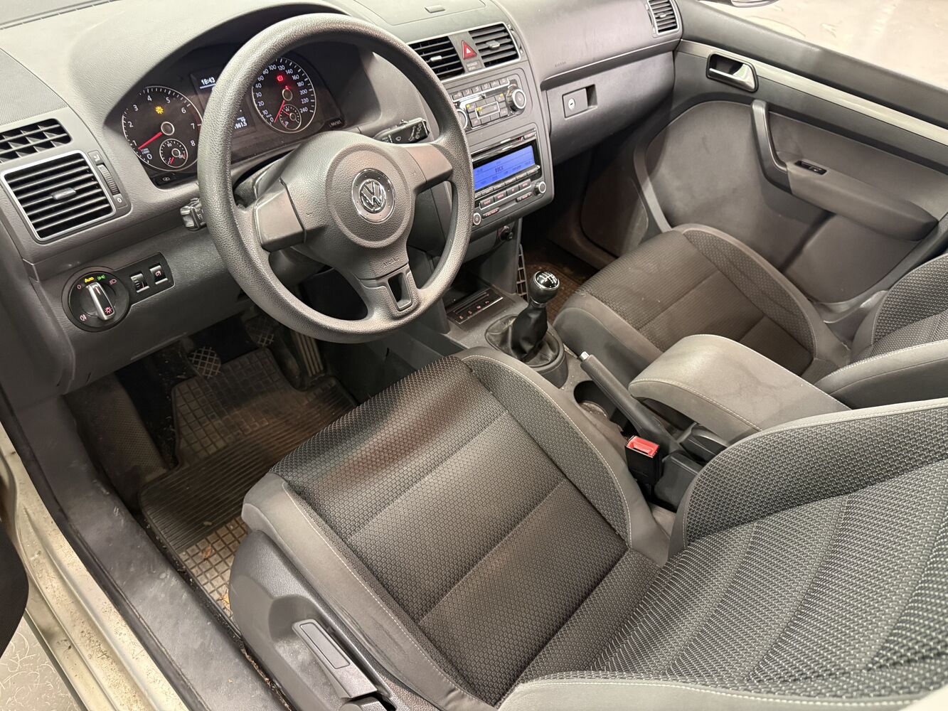 Volkswagen Touran vaihtoauto