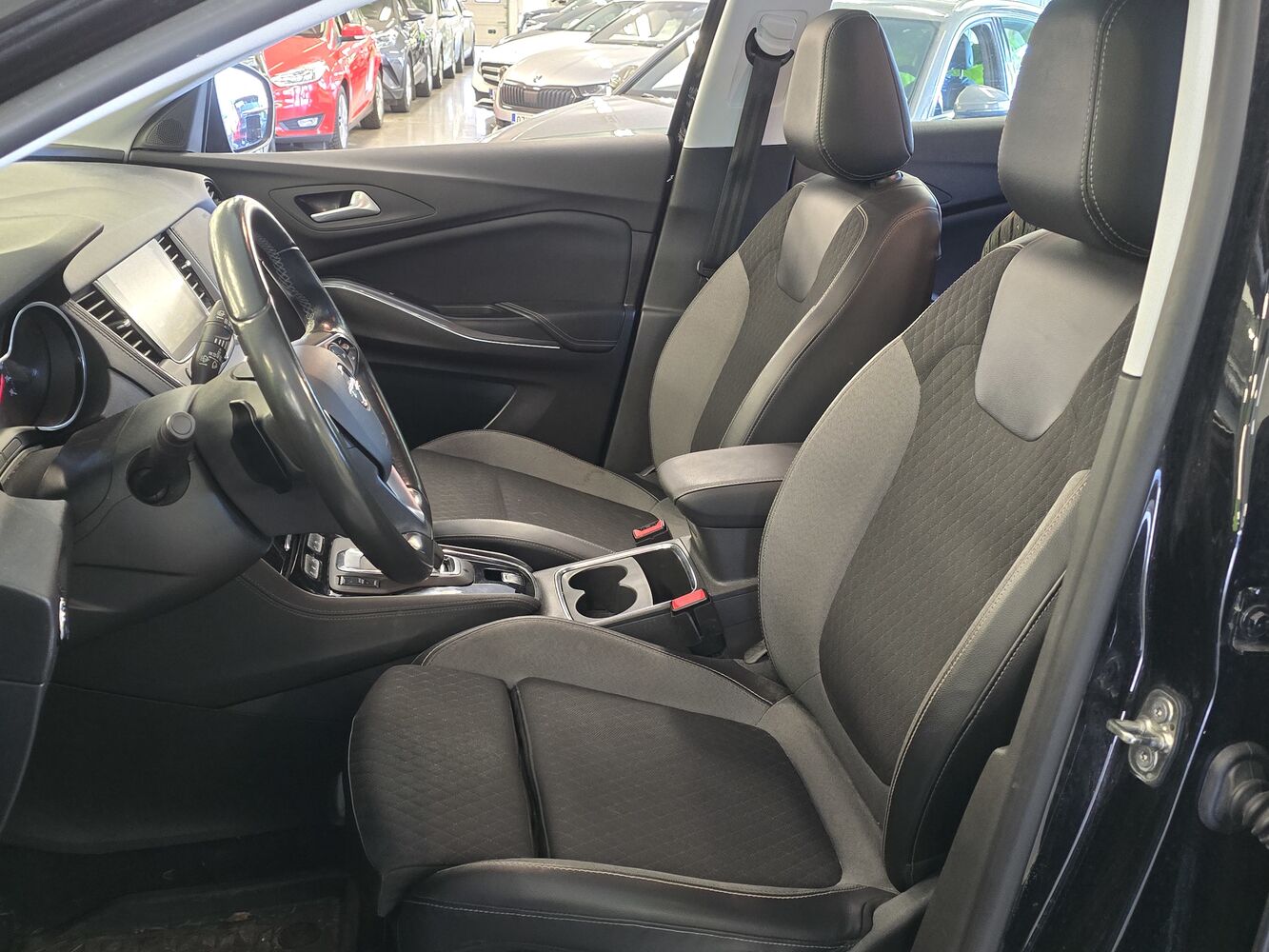 Opel Grandland X vaihtoauto