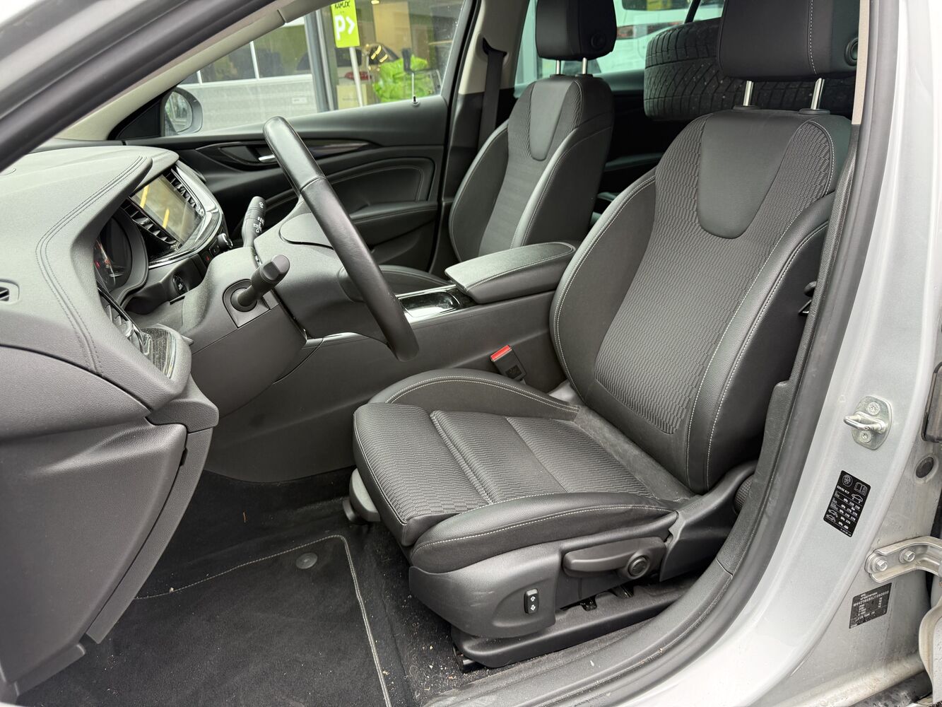 Opel Insignia vaihtoauto