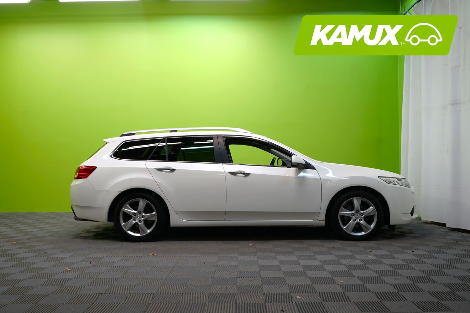 Honda Accord vaihtoauto