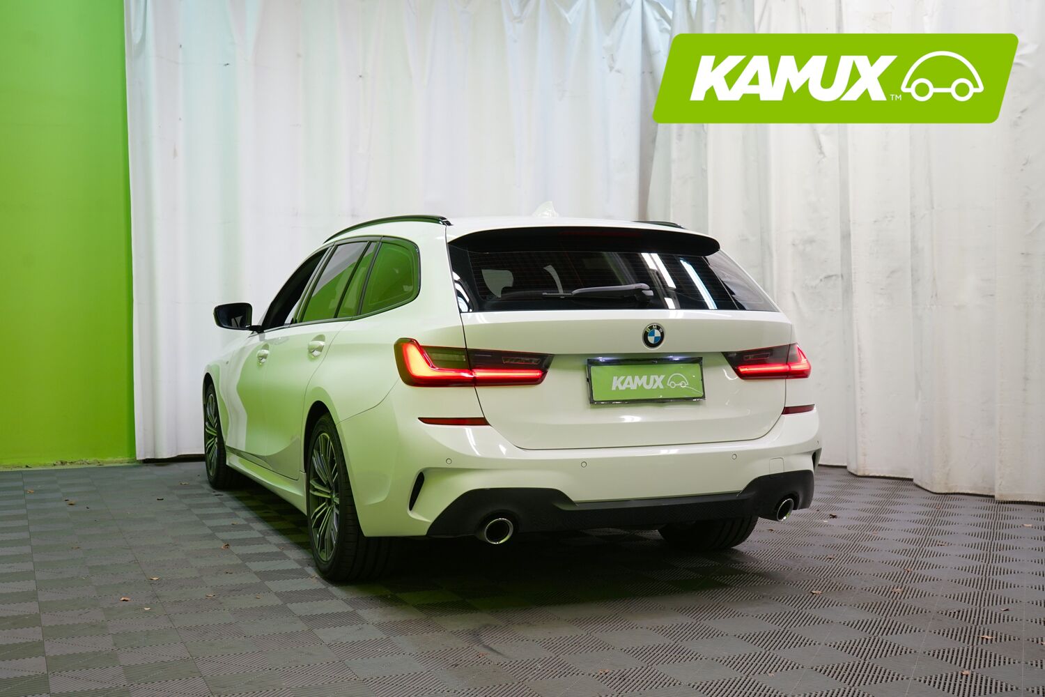 BMW 320 vaihtoauto
