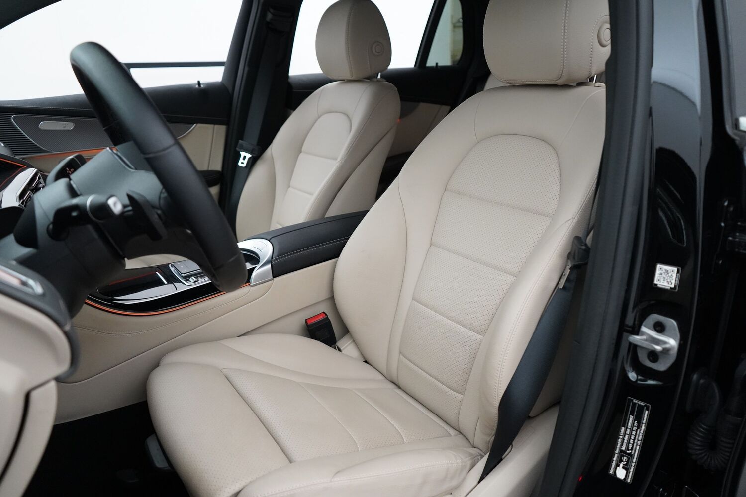 Mercedes-Benz EQC vaihtoauto