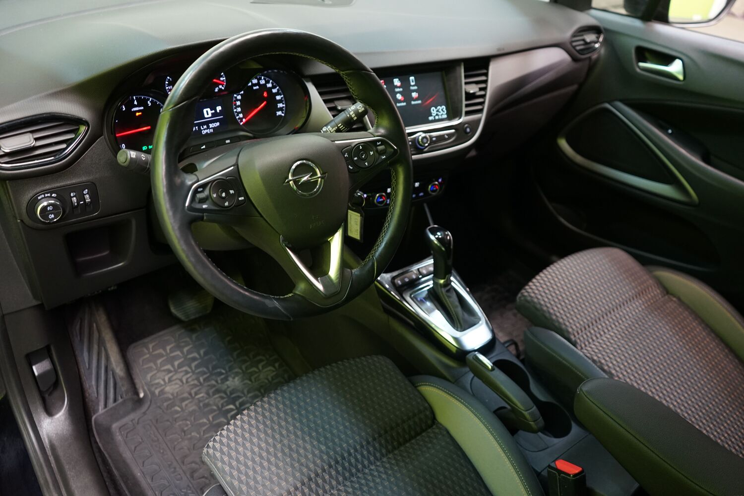 Opel Crossland X vaihtoauto