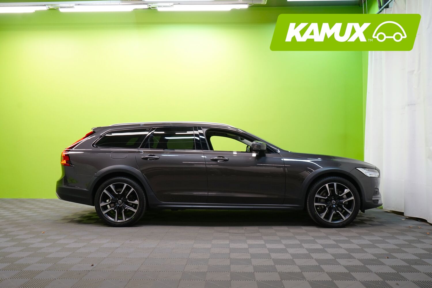 Volvo V90 Cross Country vaihtoauto